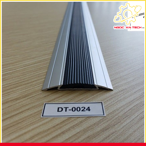 Nẹp chống trơn cầu thang DT-0024
