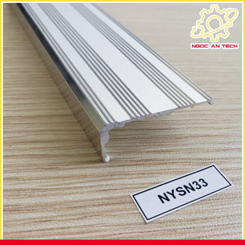 Nẹp chống trơn cầu thang NYSN-33